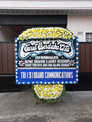 Papan Bunga Duka di Diloato